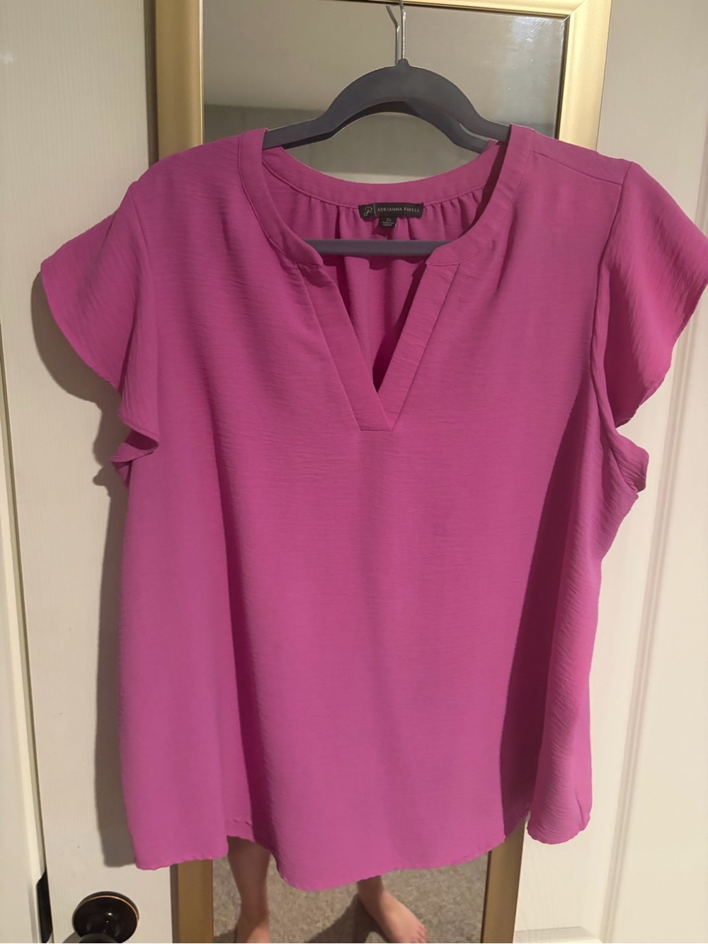 Adrianna Papell Magenta Flutter Sleeve V-Neck Blouse